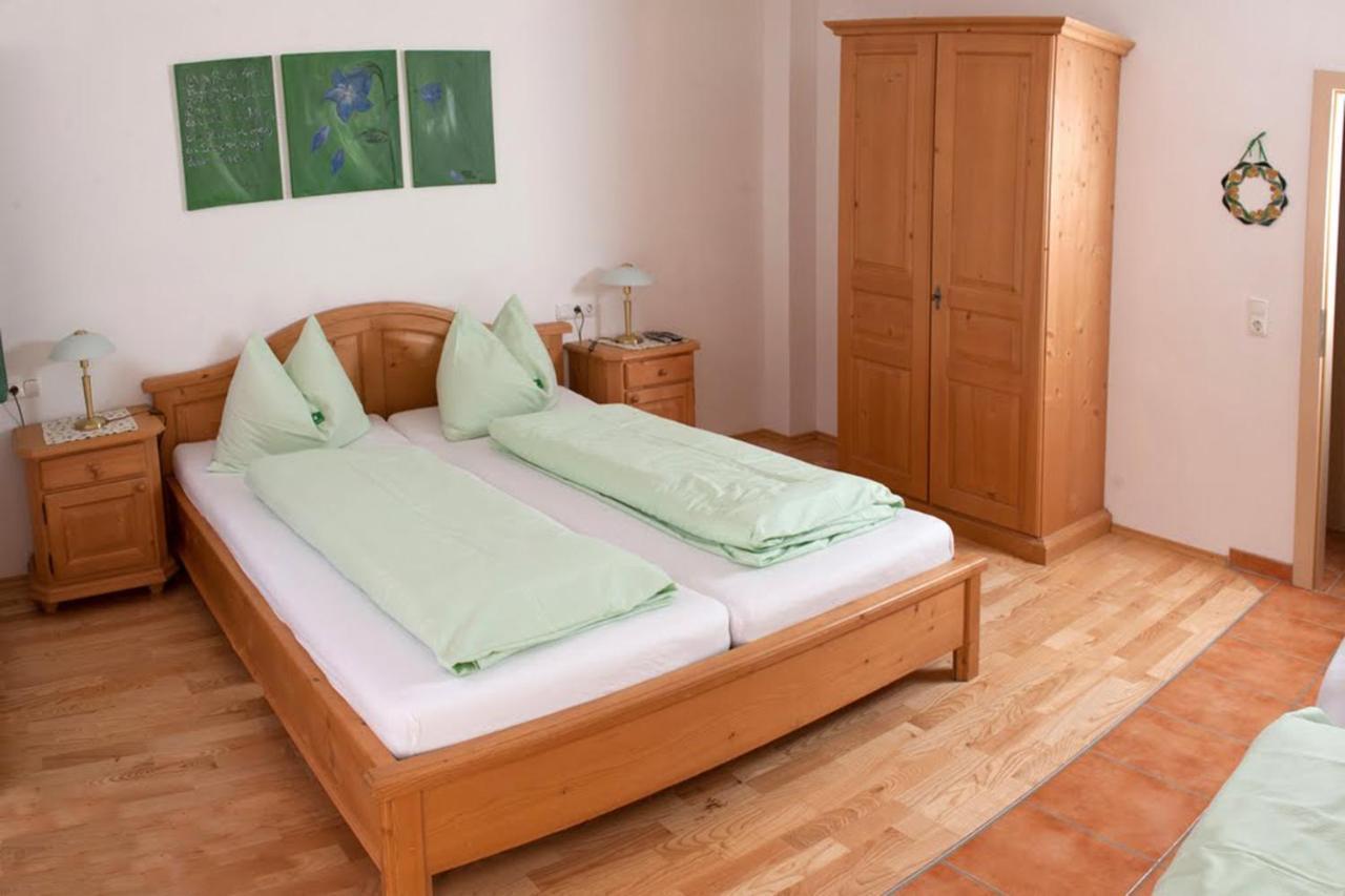 Bio-Bauernhof-Hotel Matlschweiger Lassing  المظهر الخارجي الصورة